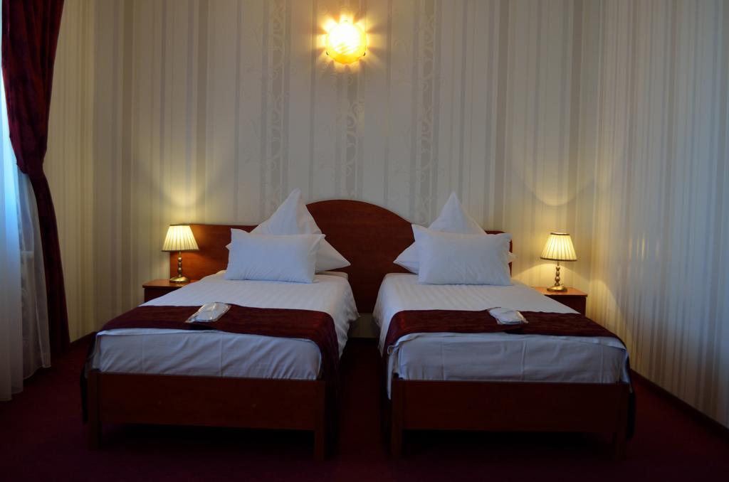 Hotel Rusu Petroszany Zewnętrze zdjęcie