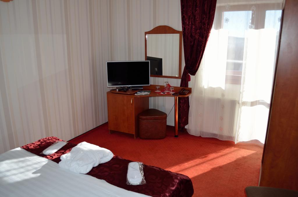 Hotel Rusu Petroszany Zewnętrze zdjęcie