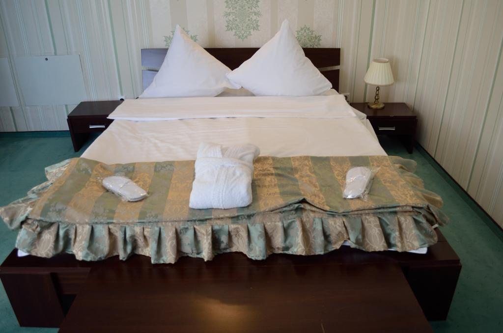 Hotel Rusu Petroszany Zewnętrze zdjęcie