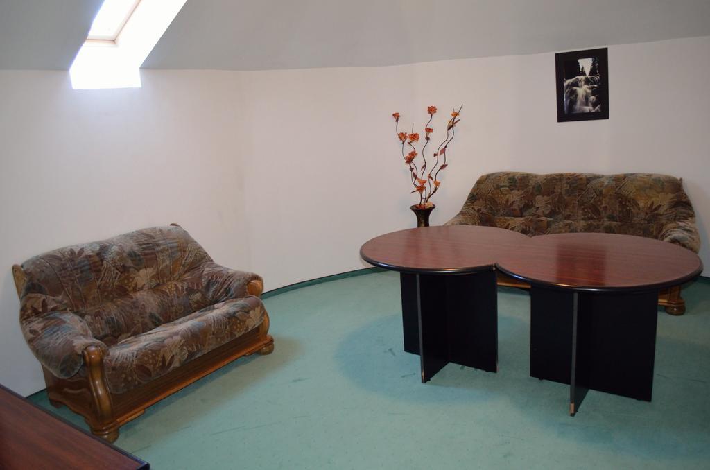 Hotel Rusu Petroszany Zewnętrze zdjęcie