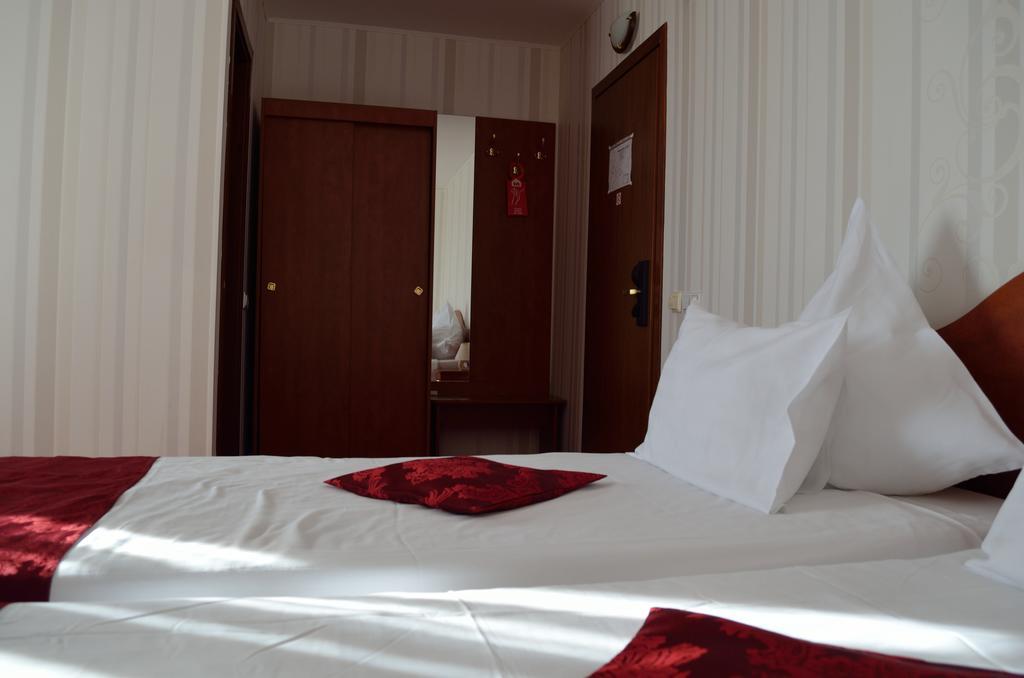 Hotel Rusu Petroszany Zewnętrze zdjęcie