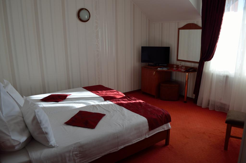 Hotel Rusu Petroszany Zewnętrze zdjęcie